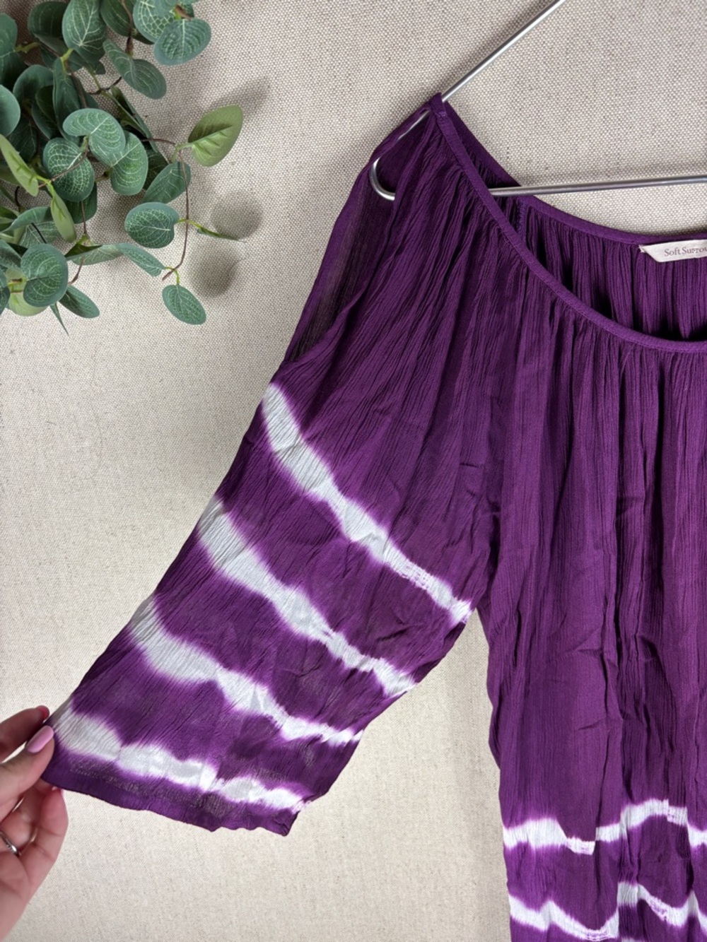 Soft Surroundings > Purple Tie-Dye Cold Shoulder Peasant Top Medium - Picture 5 of 7